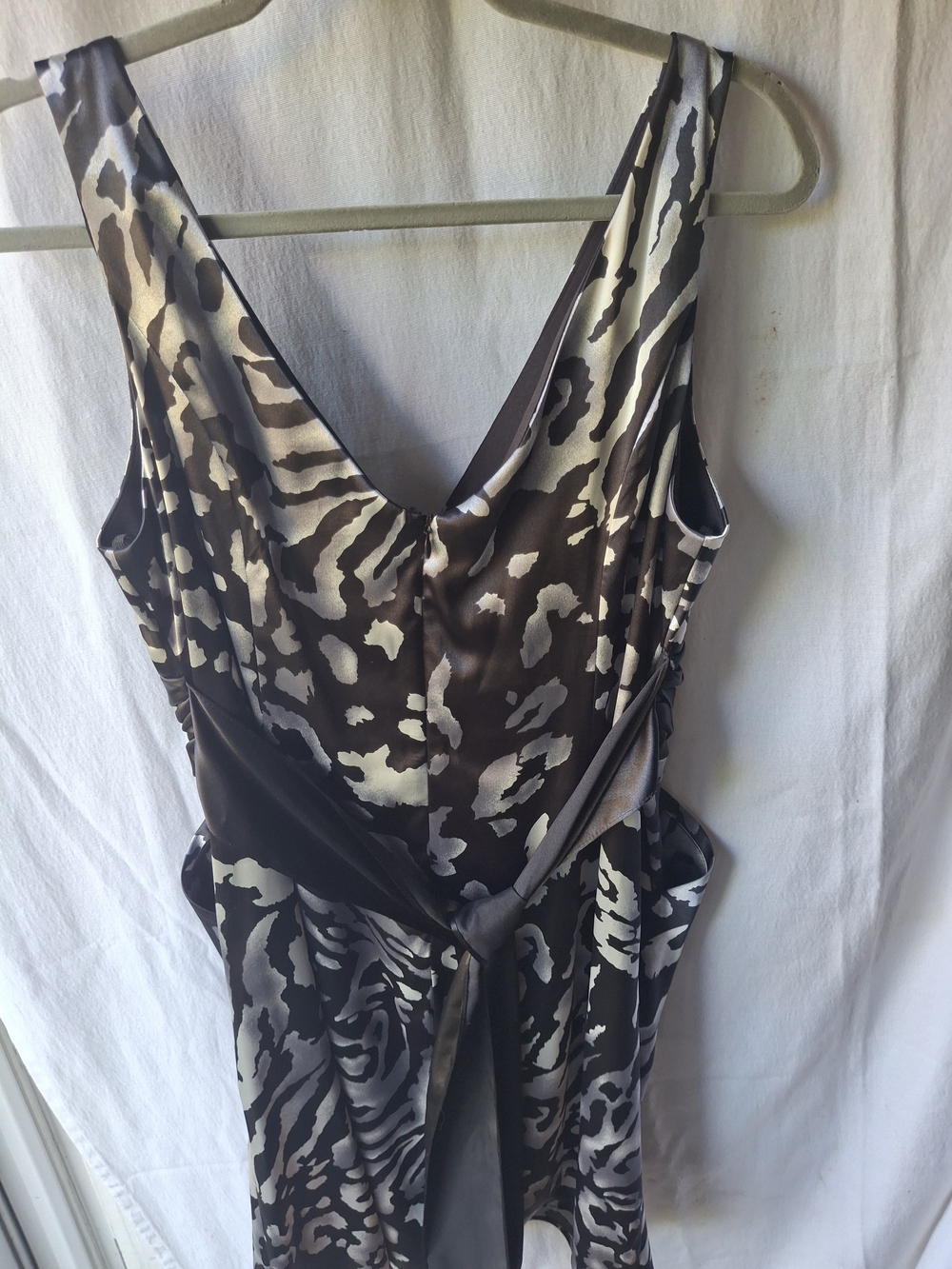 Onyx Black andSilver Animal Print V-Neck Dress - Picture 5 of 10